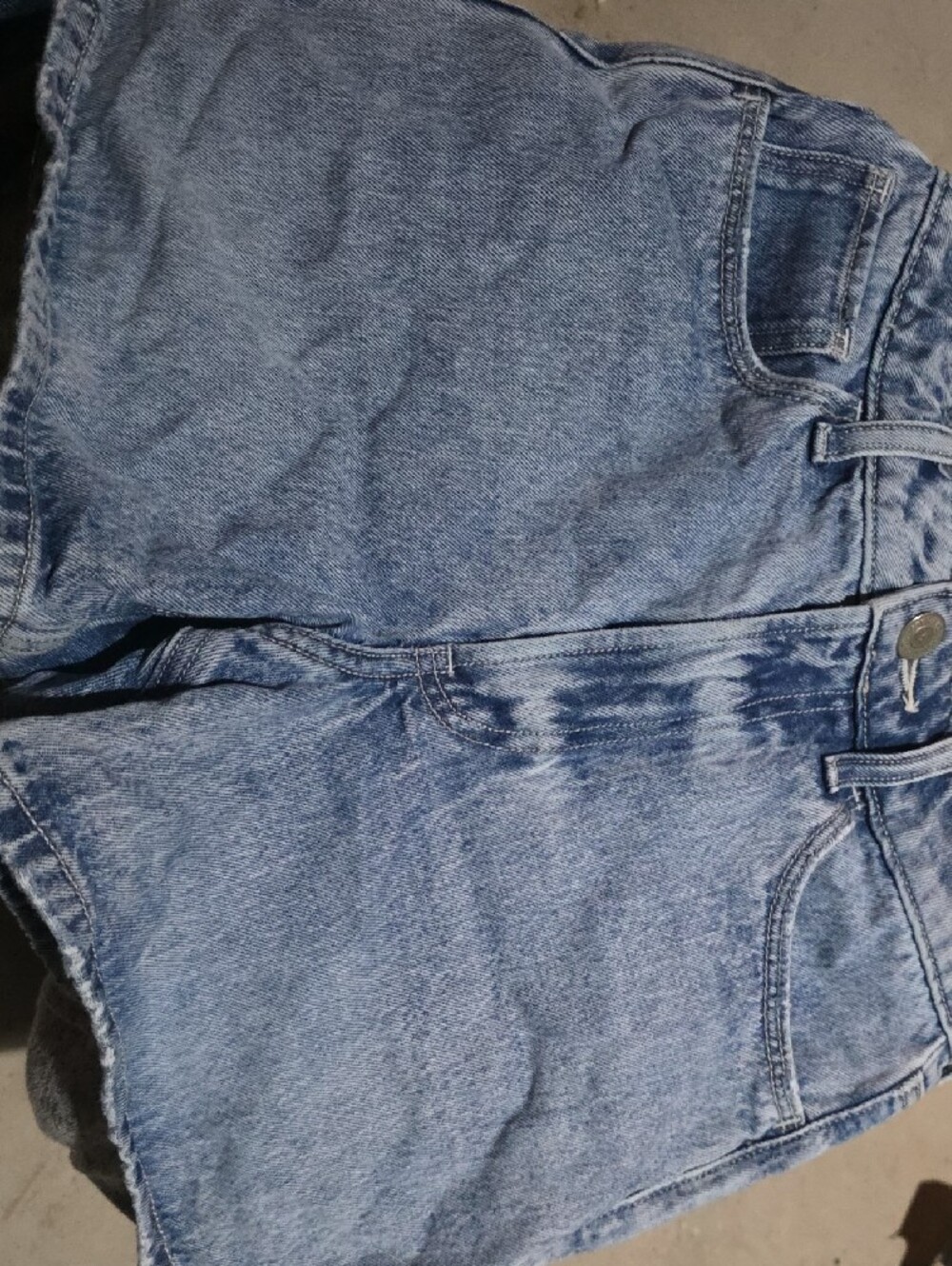 Hollister Ultra High-Rise 90s Short Jeans - Light Wash Blue